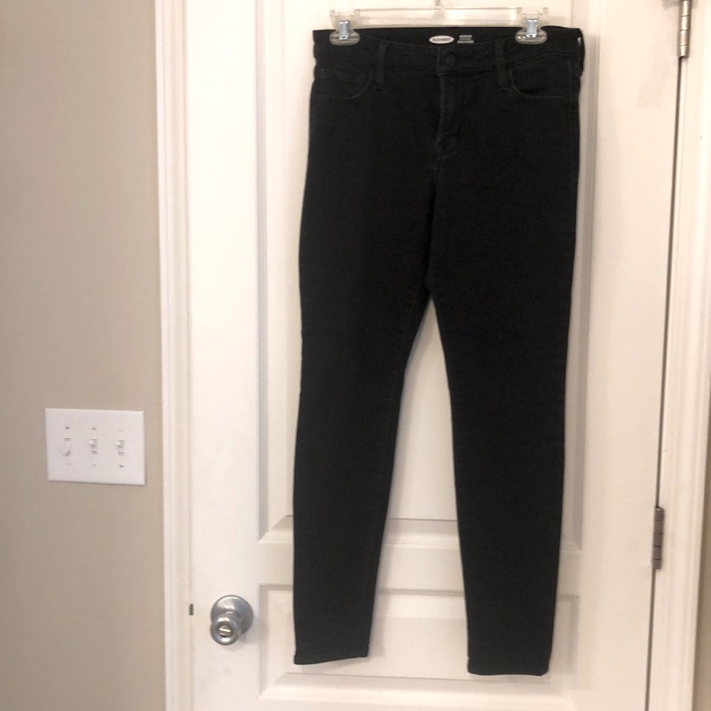 Women’s Old Navy rockstar super skinny built-in warm black jean